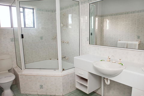 Townview Motel - Accommodation Perth 4