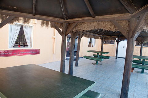 Townview Motel - Accommodation Perth 7
