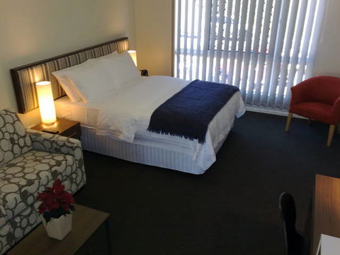 Tropixx Motel And Restaurant - Accommodation Perth 2