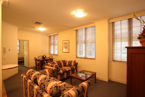 ULTIQA Rothbury Hotel - Accommodation Perth 3