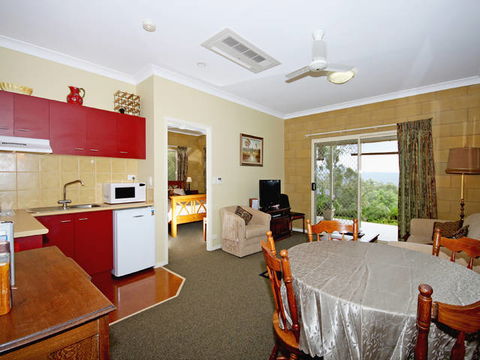 Wallaby Ridge Retreat - Accommodation Perth 0