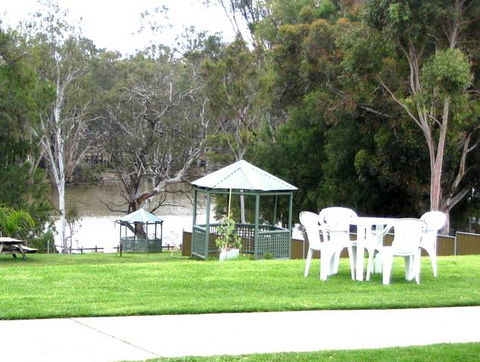 Weir Caravan Park Robinvale - Accommodation Perth 3