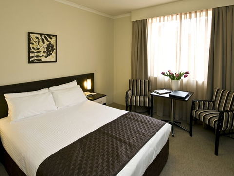 Wesley Lodge - Accommodation Perth 0
