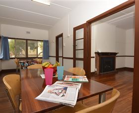 Governors Circle - Accommodation Perth 1