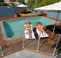 Waikiki Beach Bed and Breakfast - Perth Resorts