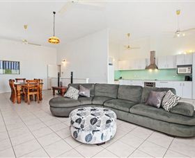 Beach View Holiday Villa - Accommodation Perth 2