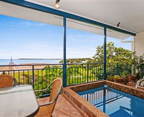 Beach View Holiday Villa - Accommodation Perth 0
