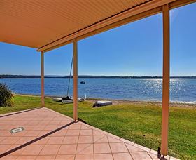 Luxury Waterfront House - Perth Resorts 0