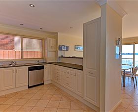 Luxury Waterfront House - Perth Resorts 1