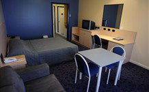 Albert Motel - Moree - Accommodation Perth 1