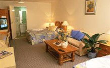 Cooks Endeavour Motor Inn - Tweed Heads - Accommodation Perth 1