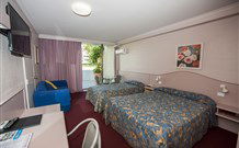 Golden Chain Palm Court Motor Inn - Port Macquarie - Accommodation Perth 4
