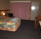 Holbrook Town Centre Motor Inn - Holbrook - Accommodation Perth