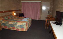 Holbrook Town Centre Motor Inn - Holbrook - Perth Resorts 0