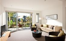 Pullman Magenta Shores Resort - The Entrance - Perth Resorts 3