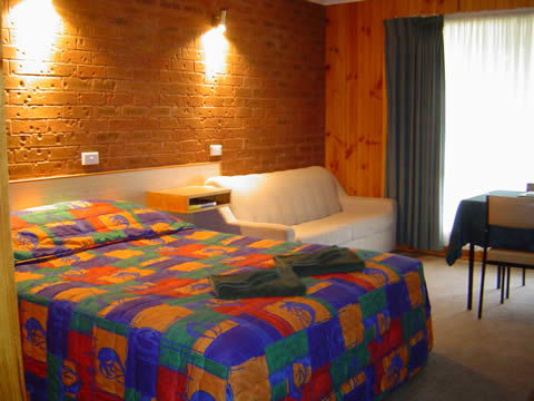 Country Roads Motor Inn - Narrandera - Perth Resorts 2