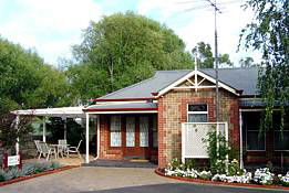 Amble In Self Contained Accommodation - Garden Retreat B & B - Accommodation Perth 0