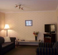 Anchor Bell Holiday Apartments