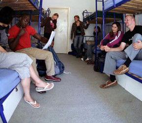 The Palms Backpackers - Accommodation Perth 3