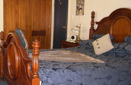 Muscatels - Accommodation Perth 1