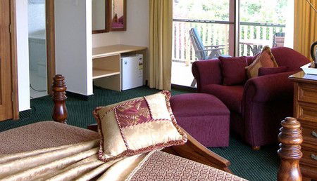 Muscatels - Accommodation Perth 3