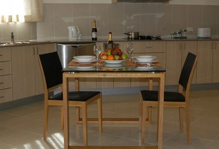 Francis Phillip Motor Inn - Perth Resorts 1