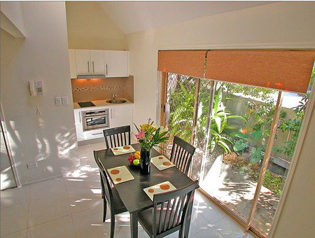 Byron Central Apartments - Accommodation Perth 1