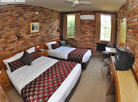 Log Cabin - Accommodation Perth 0
