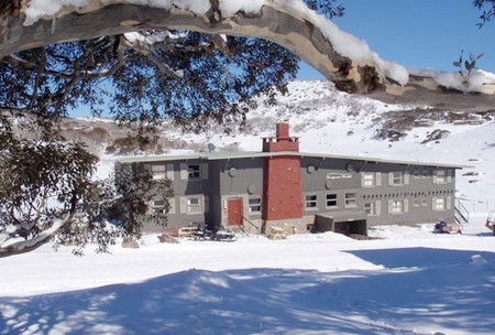 Swagman Chalet - Accommodation Perth 2