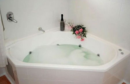 Charlotte Apartments - Perth Resorts 2