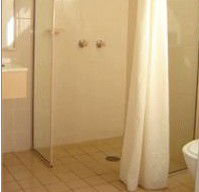 Country Gardens Motor Inn - Accommodation Perth 3