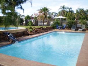Country Leisure Motor Inn - Accommodation Perth 3