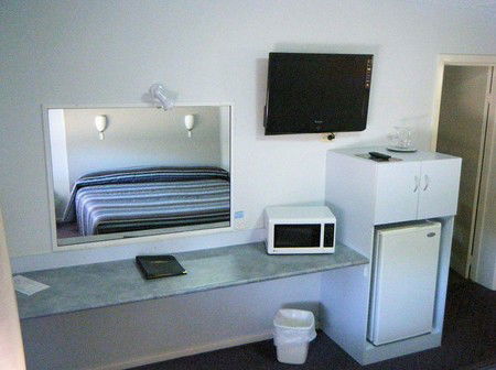 Orana Windmill Motel - Accommodation Perth 1