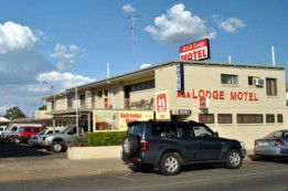 A & A Lodge Motel - Accommodation Perth 0