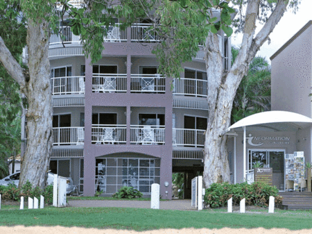 Coral Horizons Beachfront Apartments - Accommodation Perth 0