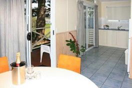 White Albatross Holiday Park - Accommodation Perth 4