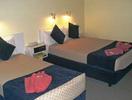 All Seasons Country Lodge - Accommodation Perth 2