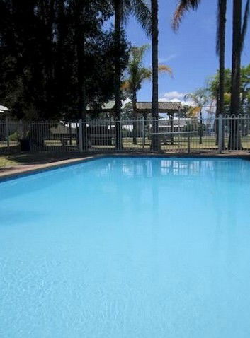 Motto Farm Motel - Accommodation Perth 0