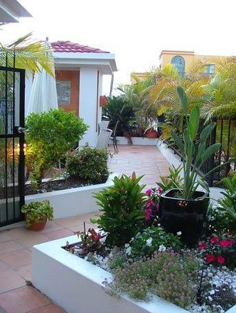 Shaz Maisons Beachside Holiday Apartments - Accommodation Perth 0