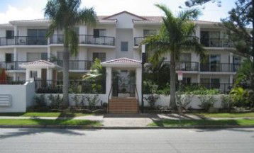 Shaz Maisons Beachside Holiday Apartments - Accommodation Perth 5