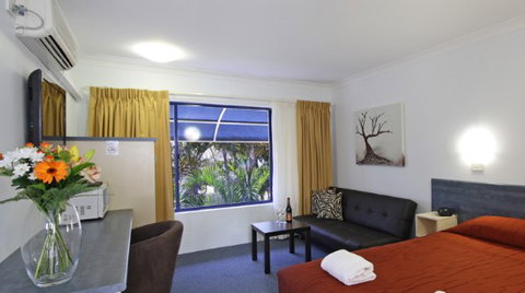 Motel Mediterranean - Accommodation Perth 0