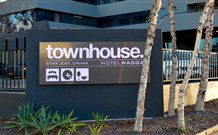Townhouse Hotel Wagga - Accommodation Perth 1