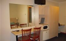 Tudor Inn Motel - Hamilton - Accommodation Perth 0