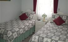 Lakeside Homestay - - Accommodation Perth 1
