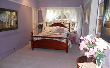 Nevaeh House - Accommodation Perth 3