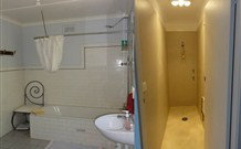 Patch Inn B & B - Perth Resorts 0