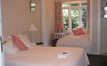 Tree Tops Guesthouse - Accommodation Perth 2