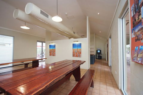 Ayers Rock - Outback Pioneer Lodge - Accommodation Perth 6