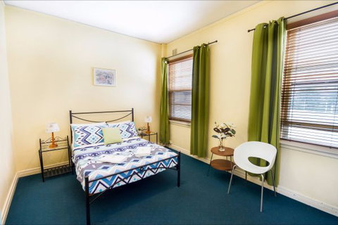 Grand Hotel - Accommodation Perth 8