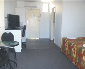 Mid City Motor Inn - Accommodation Perth 2